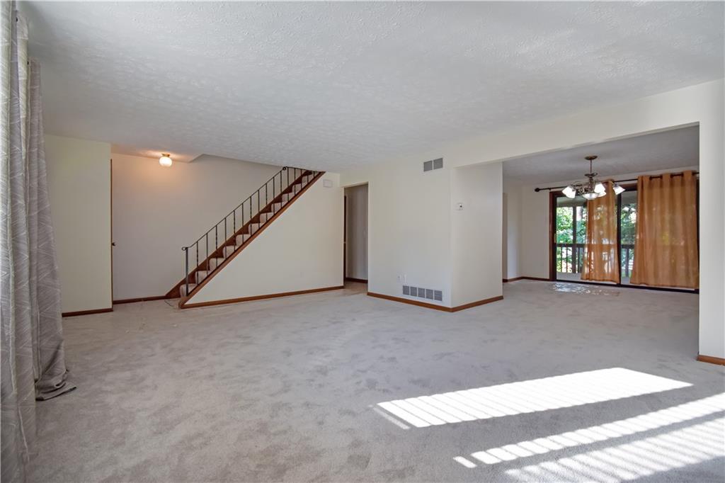 16 Wallace Road Pittsburgh, PA 15209 - Photo 4 of 30