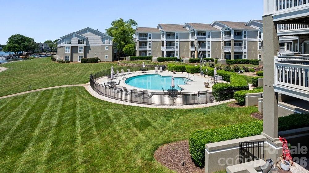 1338 Torrence Circle, Unit 29 Davidson, NC 28036 - Photo 18 of 36