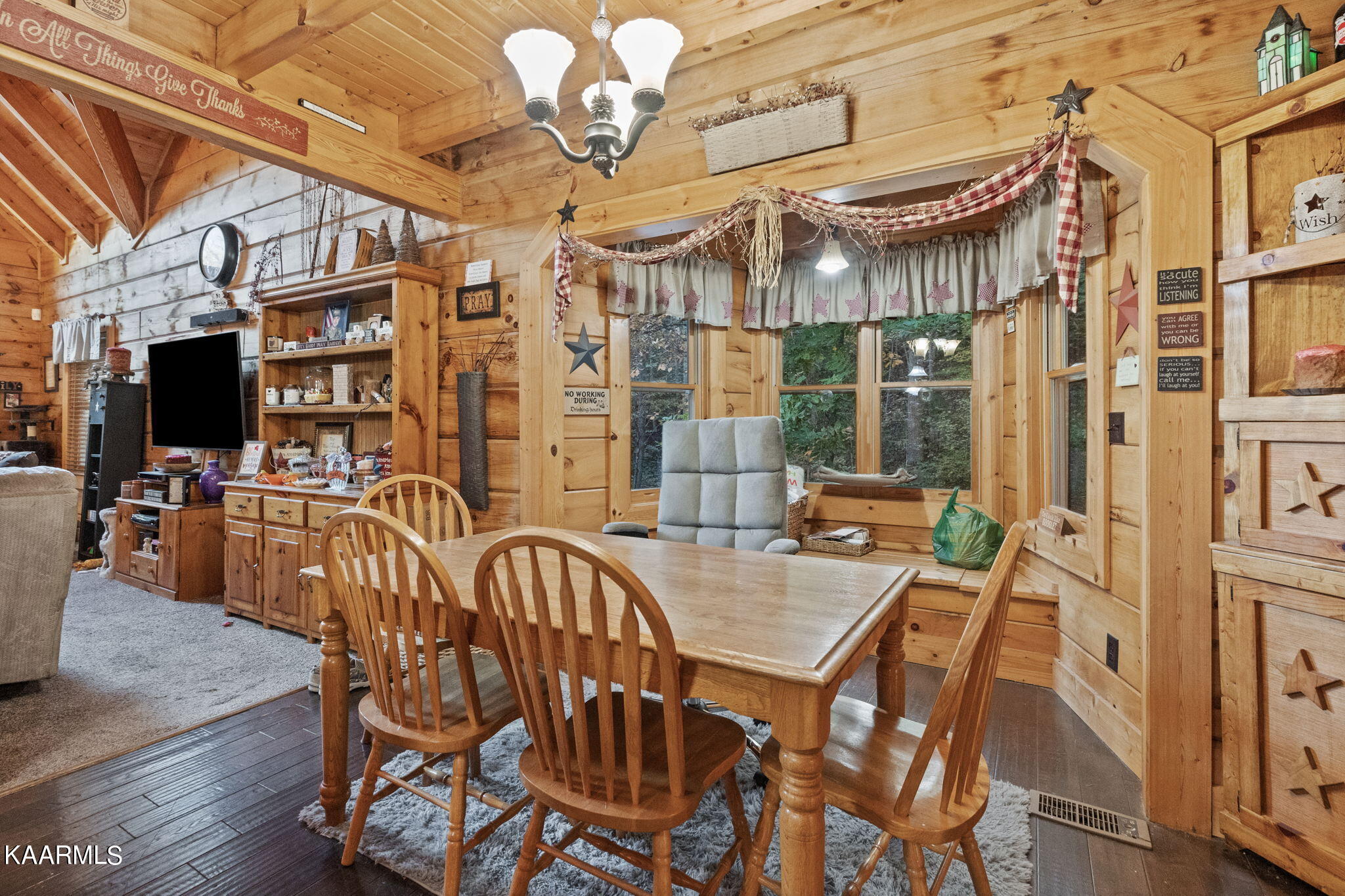 470 Highway 107 Del Rio, TN 37727 - Photo 6 of 26 6-web-or-mls-217A9024