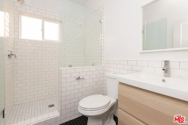 $3,395 | 900 South Orange Grove Avenue, Unit 103, Los Angeles, CA 90036