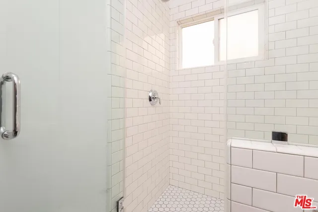 $3,395 | 900 South Orange Grove Avenue, Unit 103, Los Angeles, CA 90036