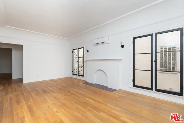 $3,395 | 900 South Orange Grove Avenue, Unit 103, Los Angeles, CA 90036