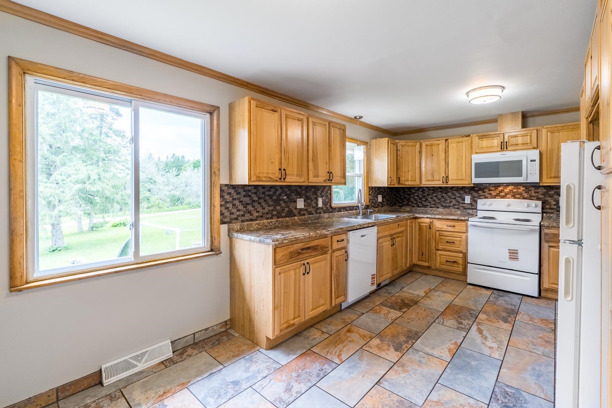 4451 Laredo Lane Merrill, WI 54452 - Photo 12 of 46