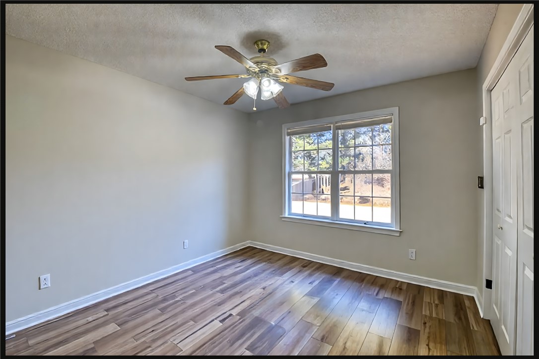 116 Elliott Drive Seneca, SC 29678 - Photo 28 of 35 Decluttered using Ai