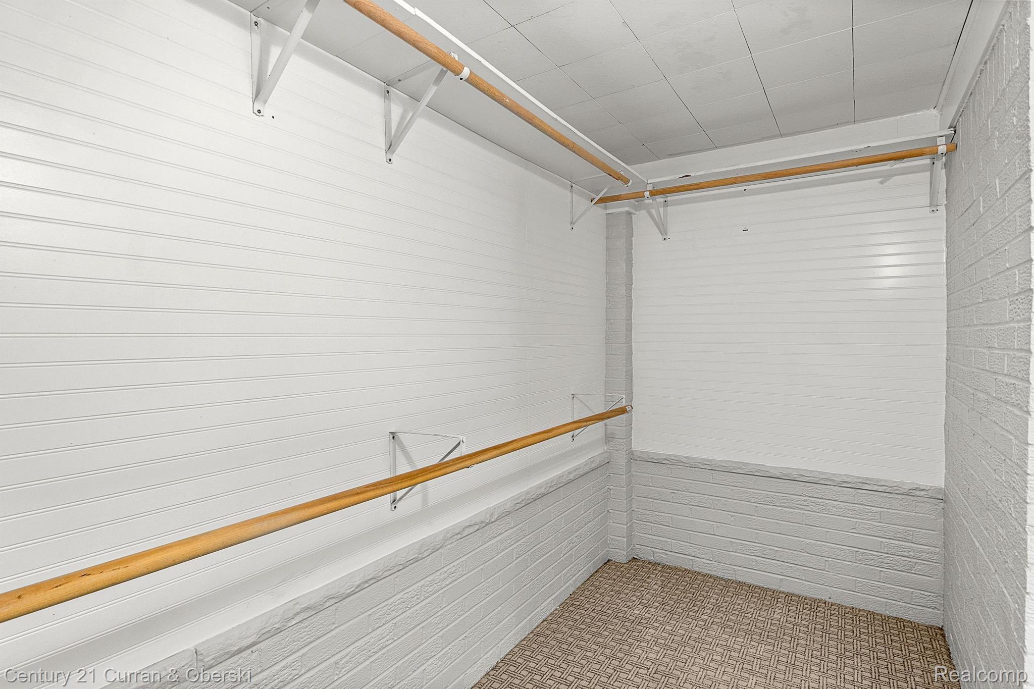 151 South Gulley Road Dearborn, MI 48124 - Photo 44 of 60