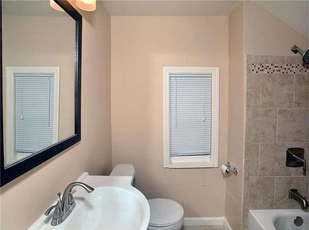 3013 Laketon Road Pittsburgh, PA 15235 - Photo 14 of 17 Gallery Image 14