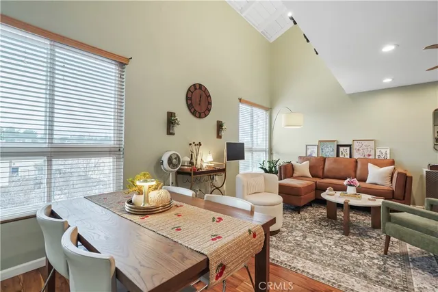 $465,000 | 6151 Reseda Boulevard, Unit 8, Tarzana, CA 91335