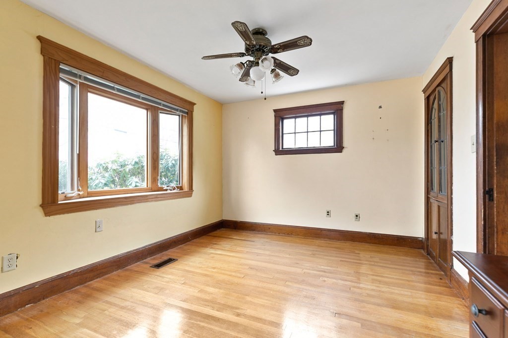 7 Dean Road Milton, MA 02186 - Photo 6 of 28 Gallery Image 6