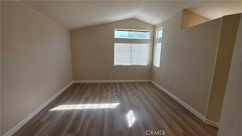 15577 Castellion Road Fontana, CA 92337 - Photo 22 of 38 Master bedroom