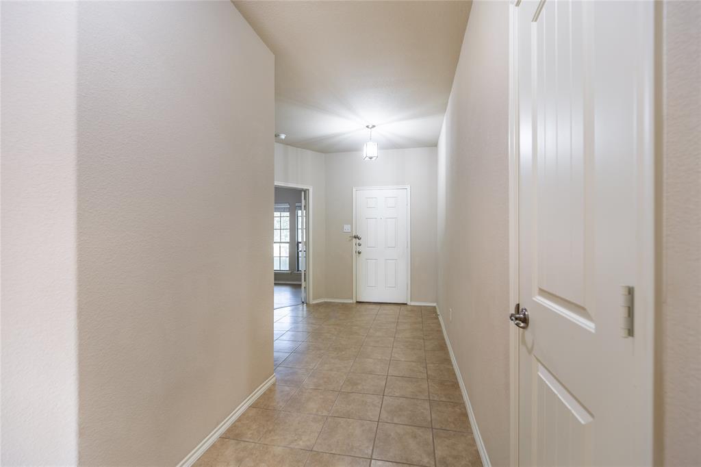 5213 Rustic Ridge Drive McKinney, TX 75071 - Photo 3 of 28