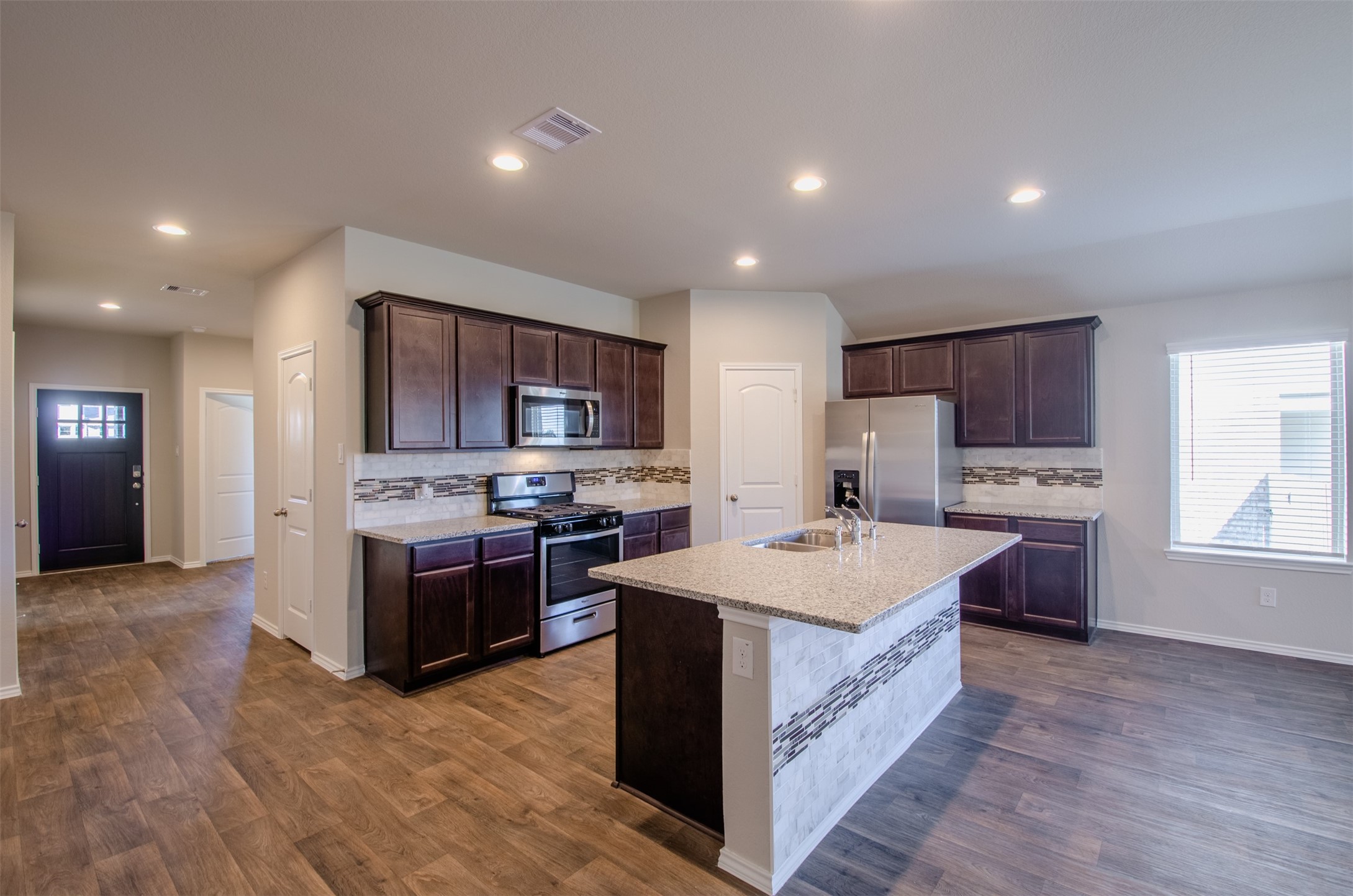 13966 Fort Ward Way Conroe, TX 77384 - Photo 11 of 33