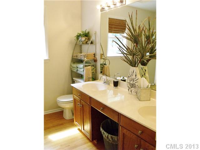 412 Reed Creek Road, Unit 118 Mooresville, NC 28117 - Photo 10 of 16 Gallery Image 10