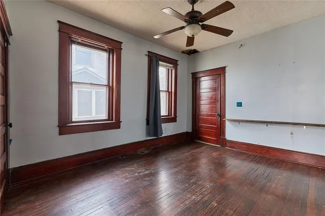 $185,000 | 3129 Central Street, Kansas City, MO 64111