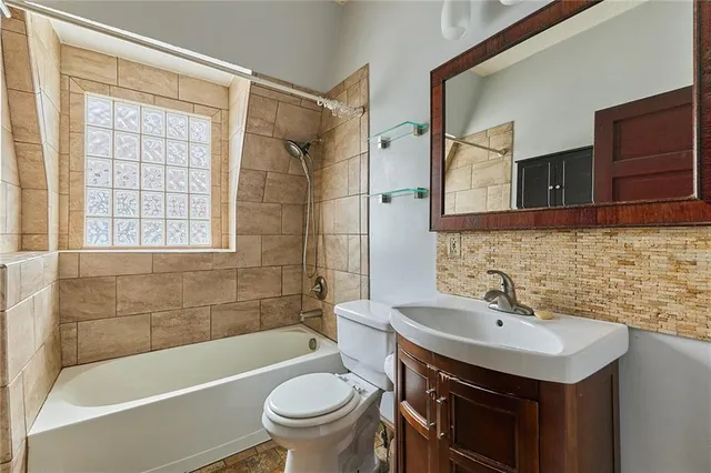 $185,000 | 3129 Central Street, Kansas City, MO 64111