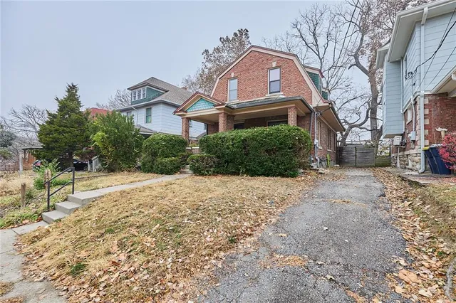$185,000 | 3129 Central Street, Kansas City, MO 64111