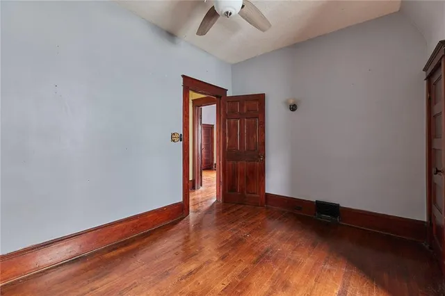 $185,000 | 3129 Central Street, Kansas City, MO 64111