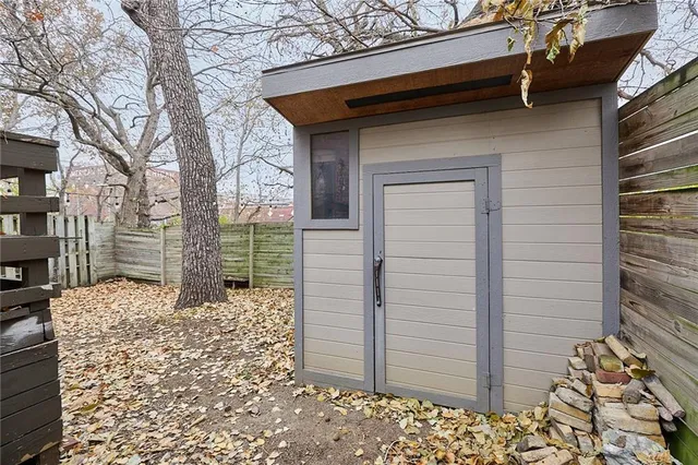 $185,000 | 3129 Central Street, Kansas City, MO 64111