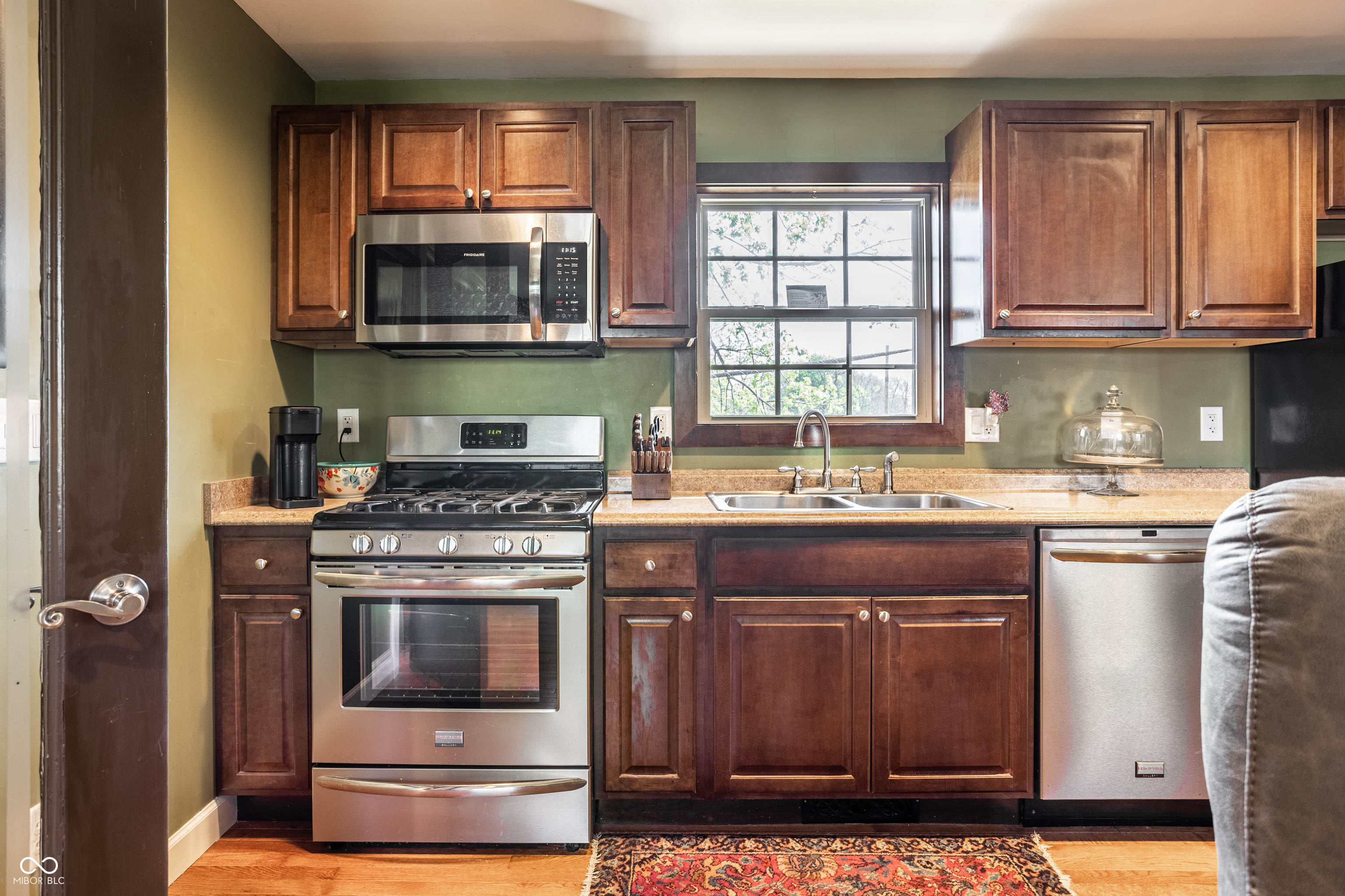 3674 Watson Road Indianapolis, IN 46205 - Photo 25 of 60