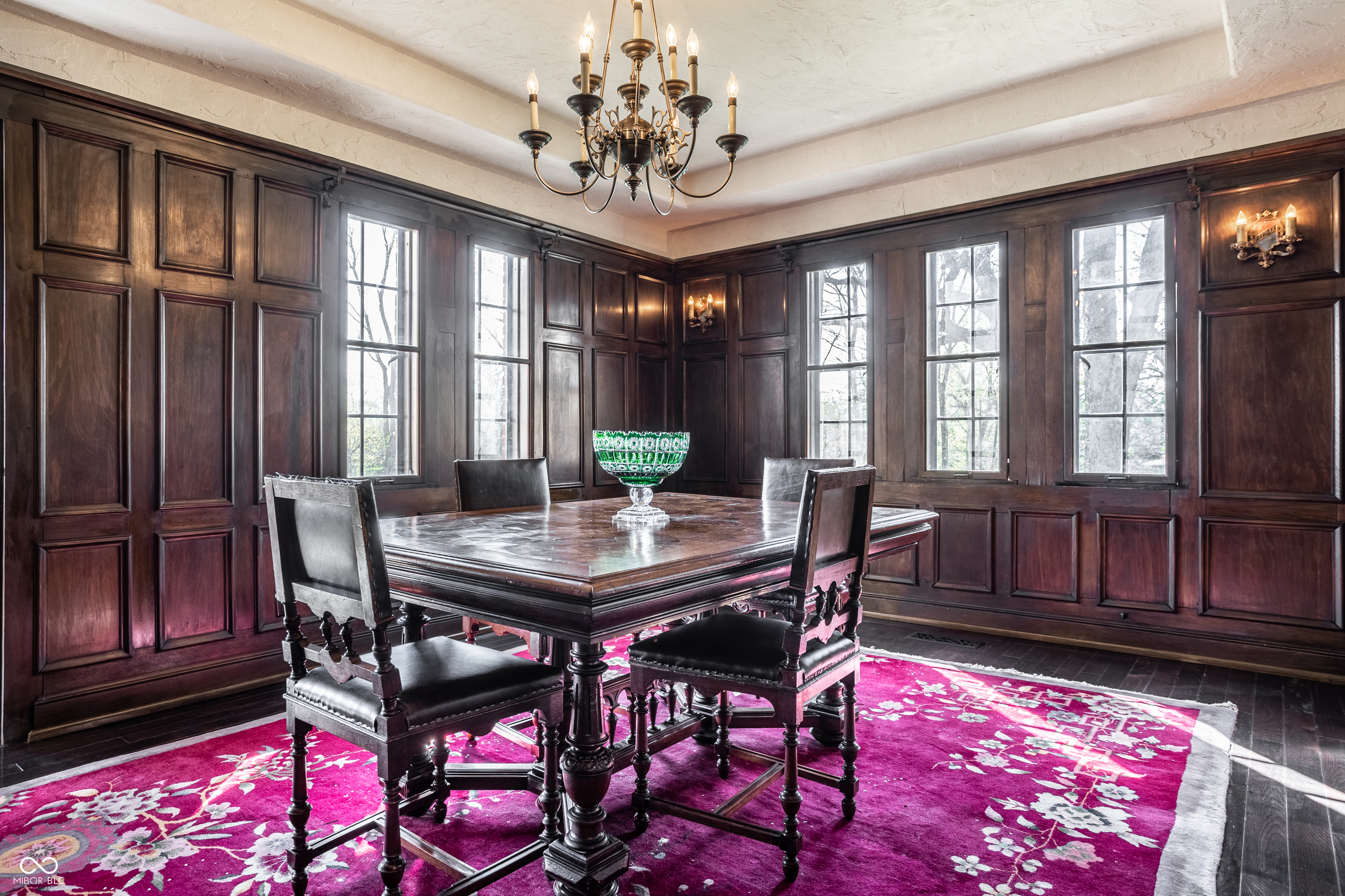 3674 Watson Road Indianapolis, IN 46205 - Photo 3 of 60