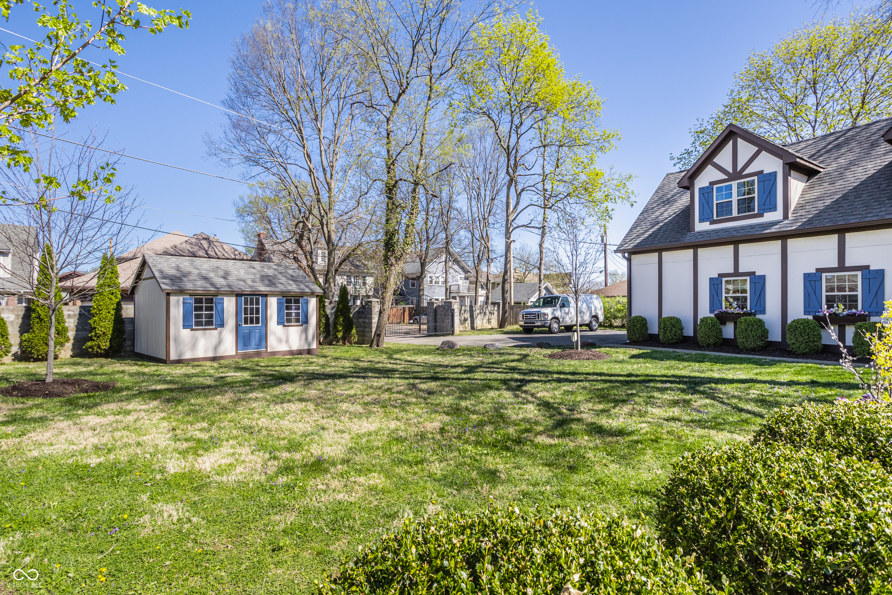 3674 Watson Road Indianapolis, IN 46205 - Photo 31 of 60