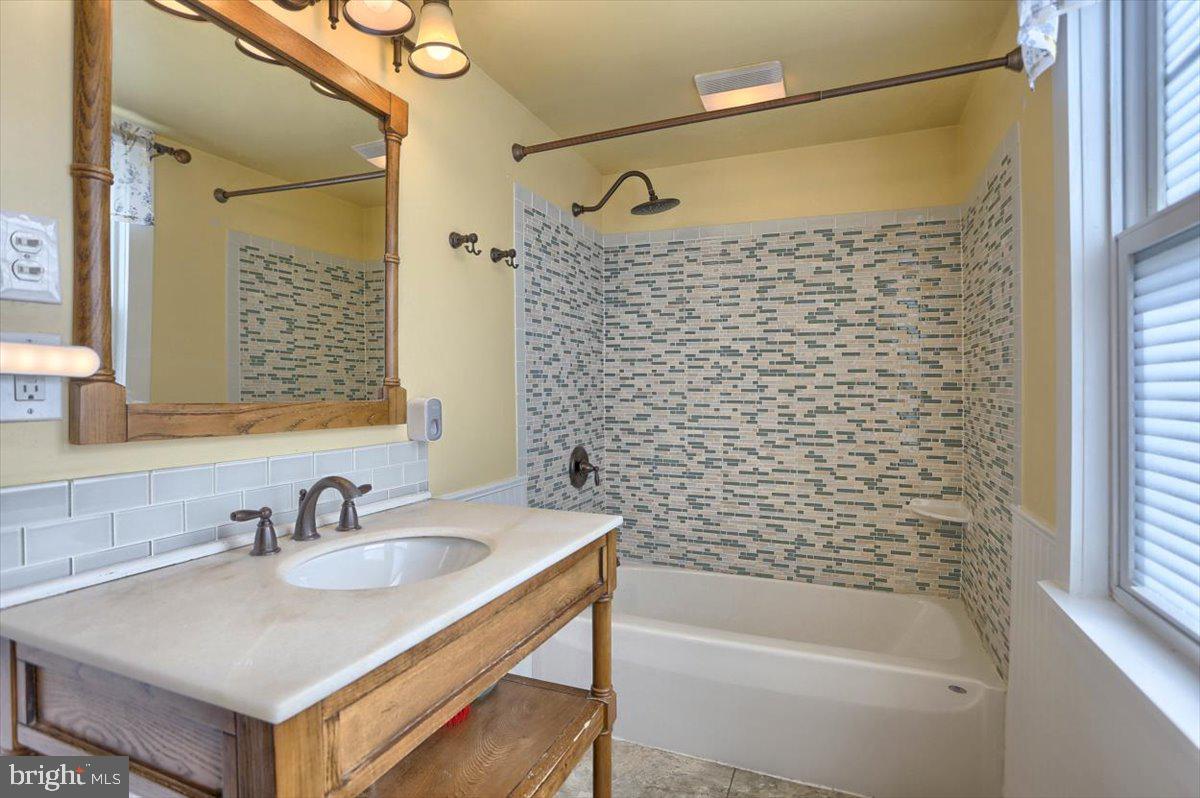 790 Copenhaffer Road York, PA 17404 - Photo 35 of 44