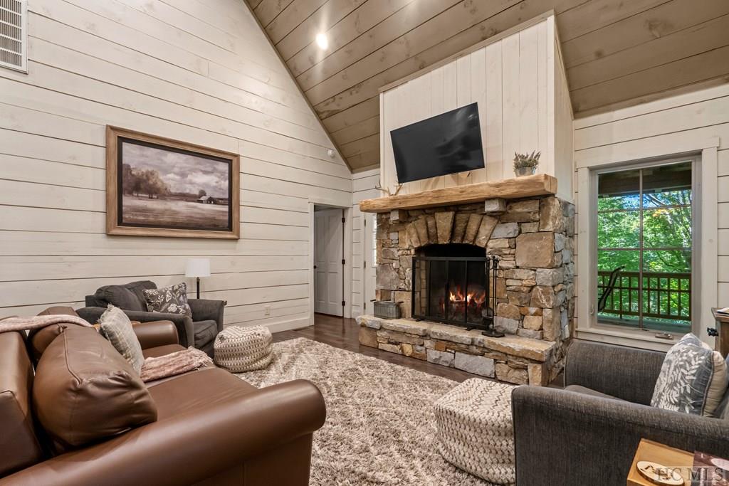 23 Shortoff Springs Road Highlands, NC 28741 - Photo 6 of 28 Gallery Image 6