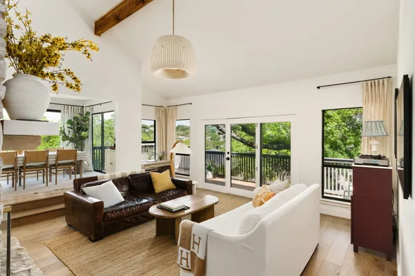 $845,000 | 9101 Echo Point Cove, Austin, TX 78759