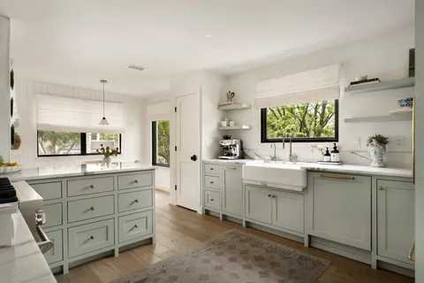 $845,000 | 9101 Echo Point Cove, Austin, TX 78759