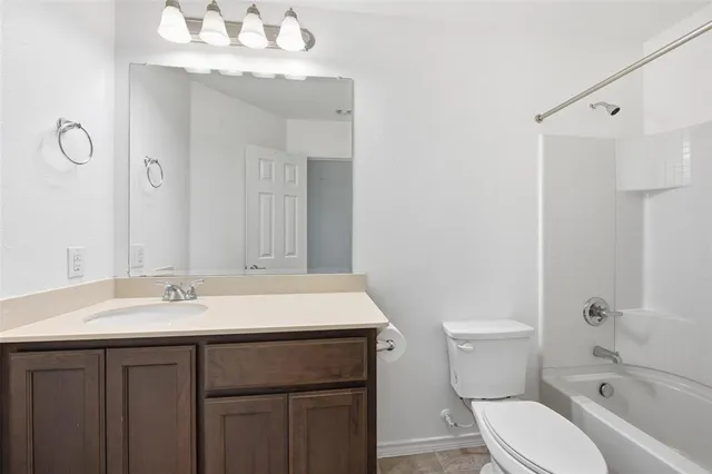 $2,500 | 10844 Live Oak Creek Drive, Fort Worth, TX 76108