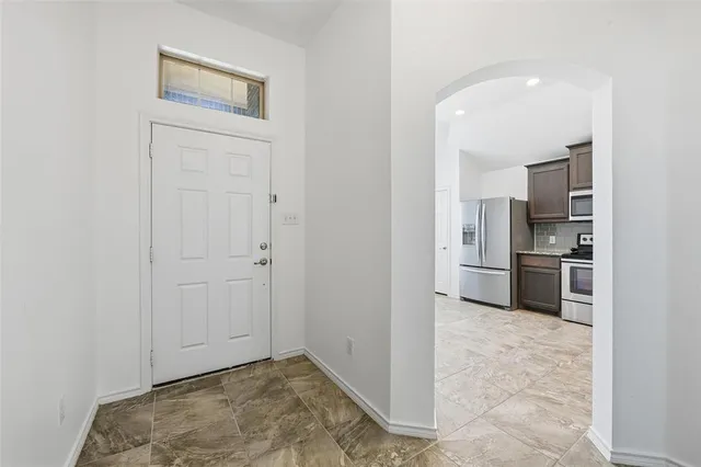 $2,500 | 10844 Live Oak Creek Drive, Fort Worth, TX 76108