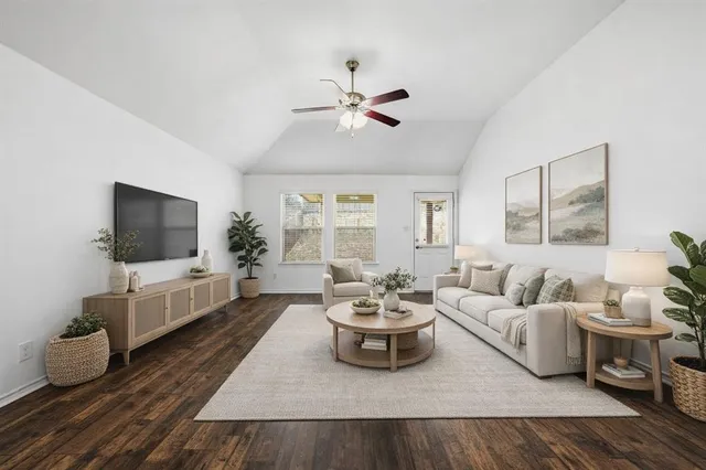 $2,500 | 10844 Live Oak Creek Drive, Fort Worth, TX 76108