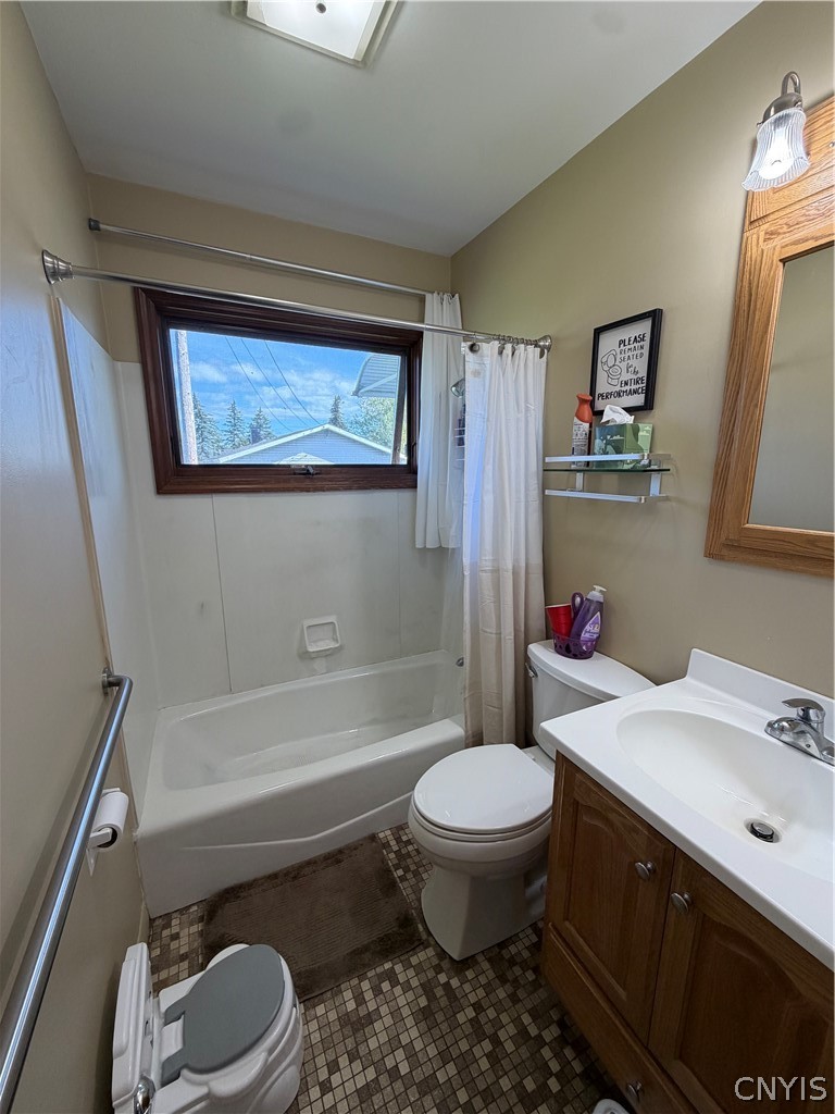 9 De Roe Street Whitestown, NY 13495 - Photo 7 of 15 Gallery Image 7