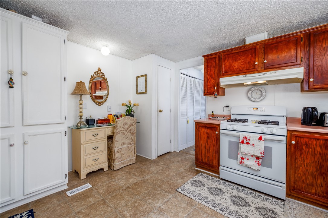 6397 Lambert Street, Unit B085 Victor, NY 14564 - Photo 7 of 28