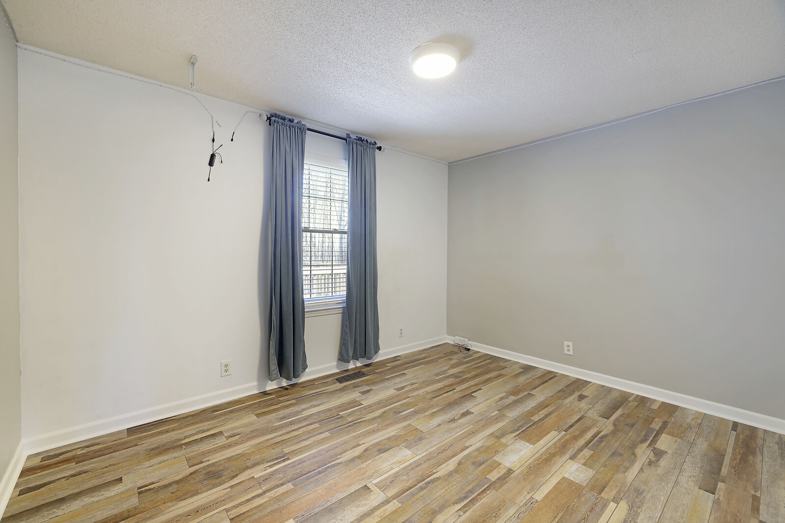 185 Bonnafield Drive Hermitage, TN 37076 - Photo 23 of 42 a view of empty room with wooden floor