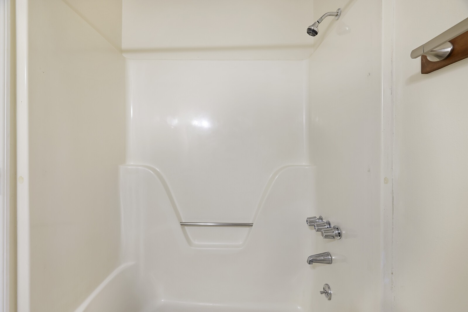 185 Bonnafield Drive Hermitage, TN 37076 - Photo 27 of 42 a bathroom with a shower