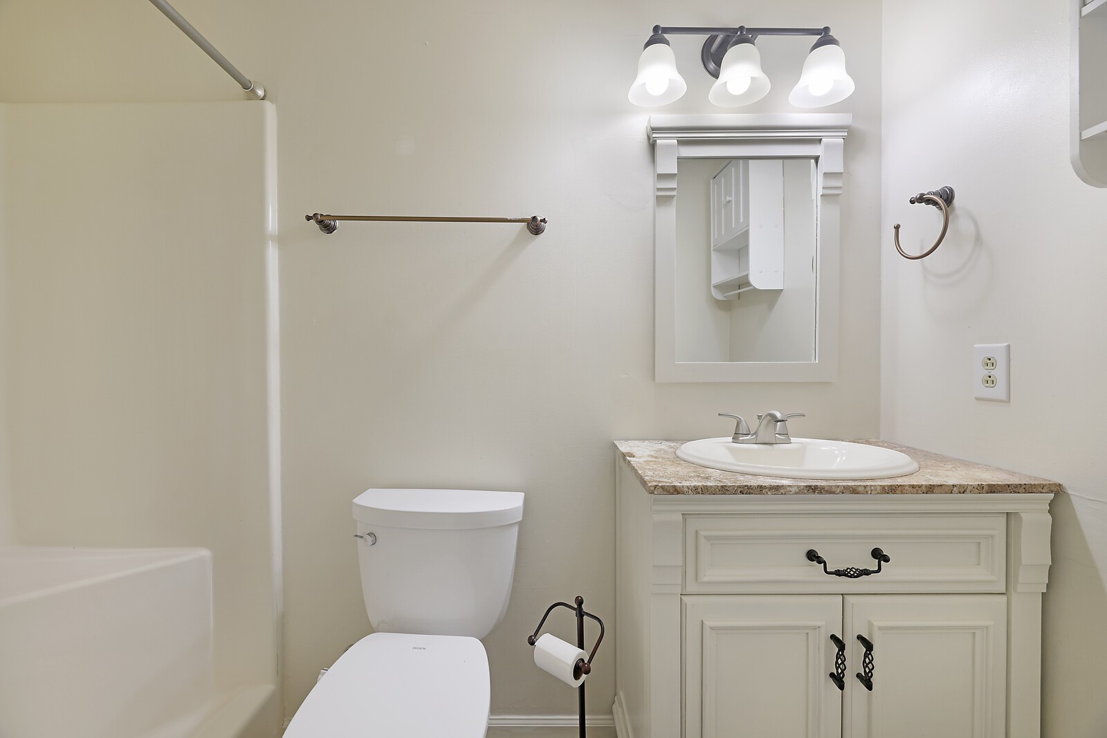 185 Bonnafield Drive Hermitage, TN 37076 - Photo 33 of 42 a bathroom with a toilet sink vanity and mirror