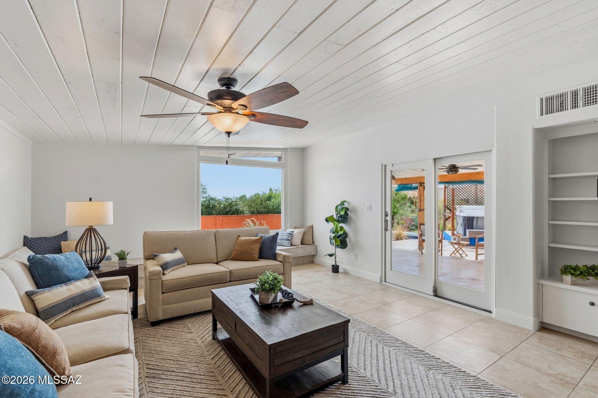 4425 North Pontatoc Road Tucson, AZ 85718 - Photo 13 of 47 South view of family room