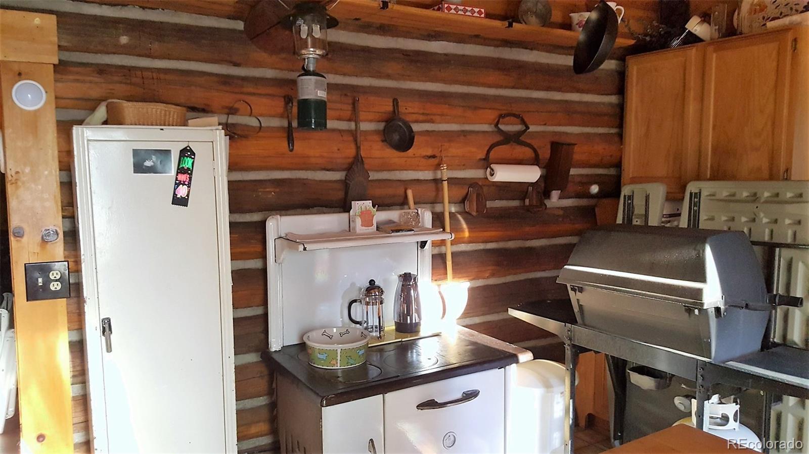427 Old Squaw Road Como, CO 80432 - Photo 2 of 33 Gallery Image 2