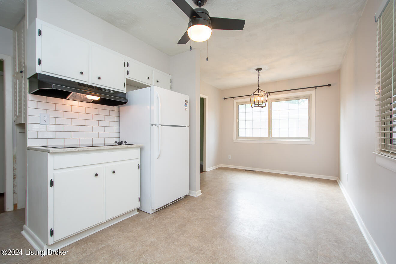 1906 Millgate Road Louisville, KY 40223 - Photo 15 of 34 Kitchen Towards Dining