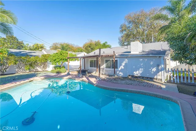 $3,700 | 2371 Park Avenue, Long Beach, CA 90815