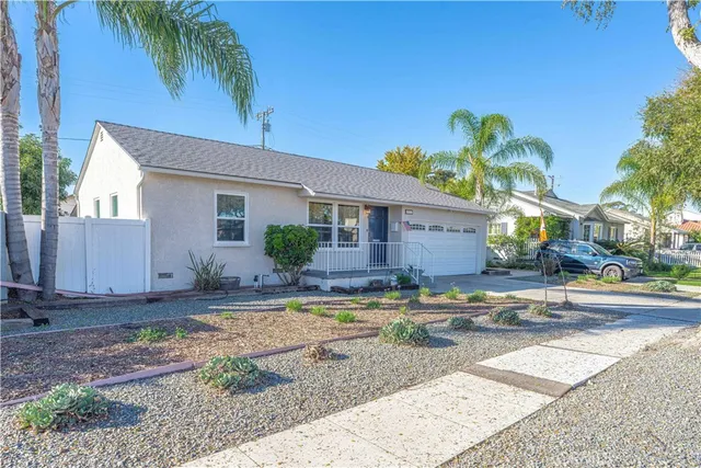 $3,700 | 2371 Park Avenue, Long Beach, CA 90815