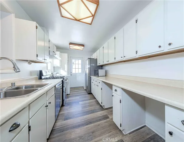 $3,700 | 2371 Park Avenue, Long Beach, CA 90815