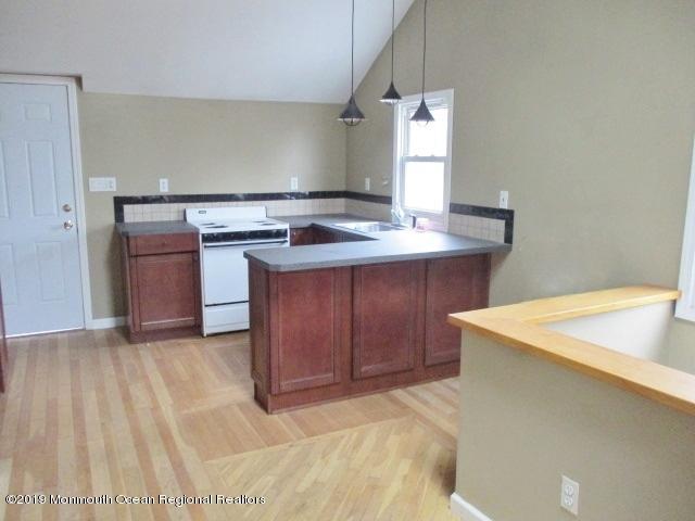 10 Old Monmouth Road Freehold, NJ 07728 - Photo 12 of 22 352-528614_-_House_2_-_Kitchen_-_differe