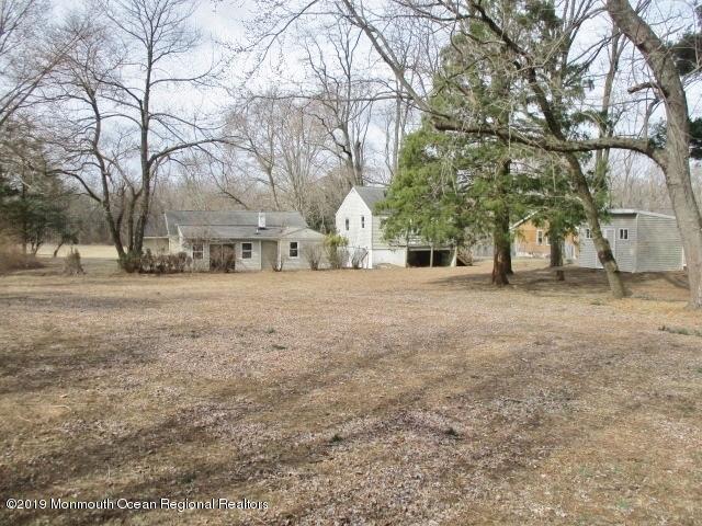 10 Old Monmouth Road Freehold, NJ 07728 - Photo 20 of 22 352-528614_-_Rear_of_Property_-_differen