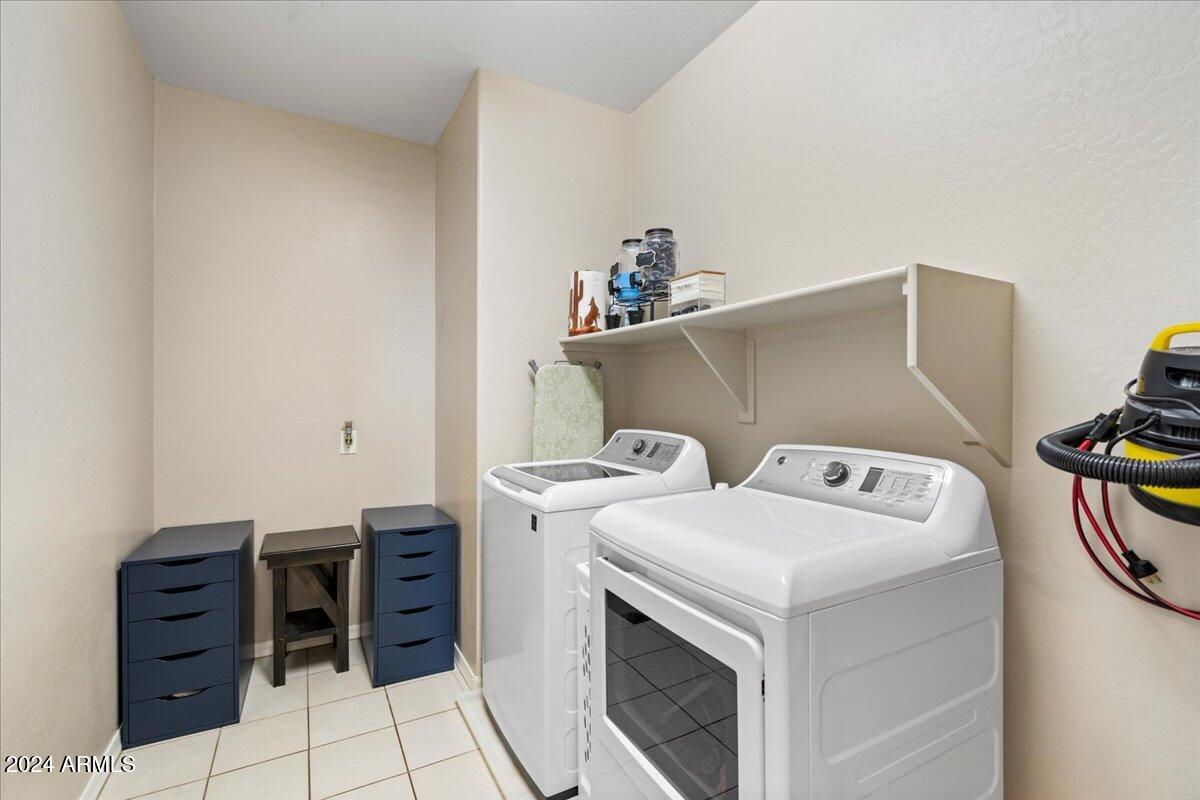 21048 West Coronado Road Buckeye, AZ 85396 - Photo 37 of 49 42-Laundry Room