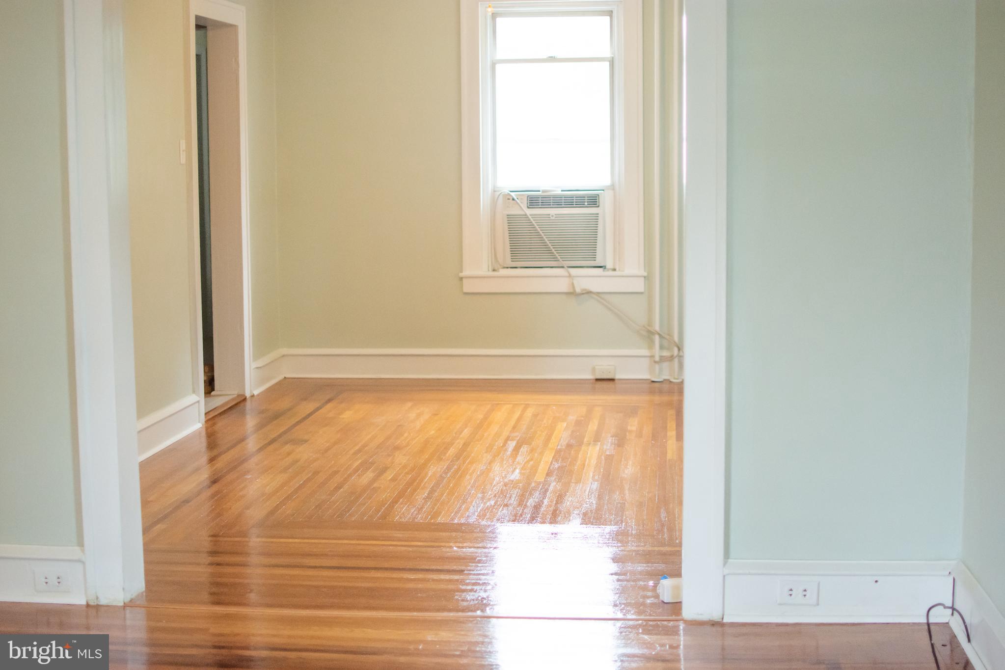 501 North Brobst Street Reading, PA 19607 - Photo 4 of 44