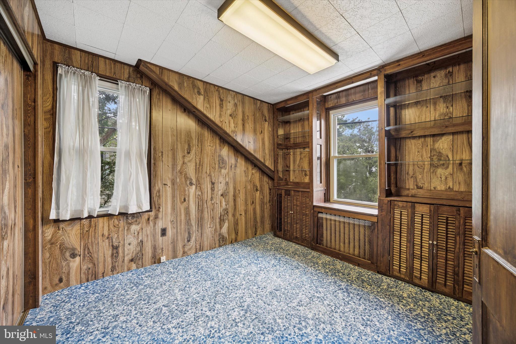 326 Powell Road Springfield, PA 19064 - Photo 8 of 18 a view of a house with wooden floor
