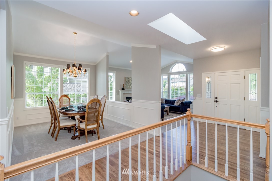 19620 109th Place Northeast Bothell, WA 98011 - Photo 4 of 25 Gallery Image 4
