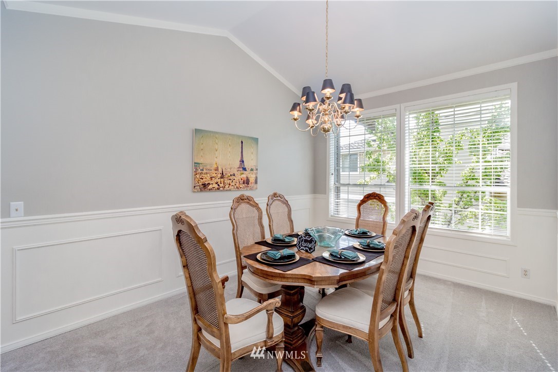 19620 109th Place Northeast Bothell, WA 98011 - Photo 6 of 25 Gallery Image 6