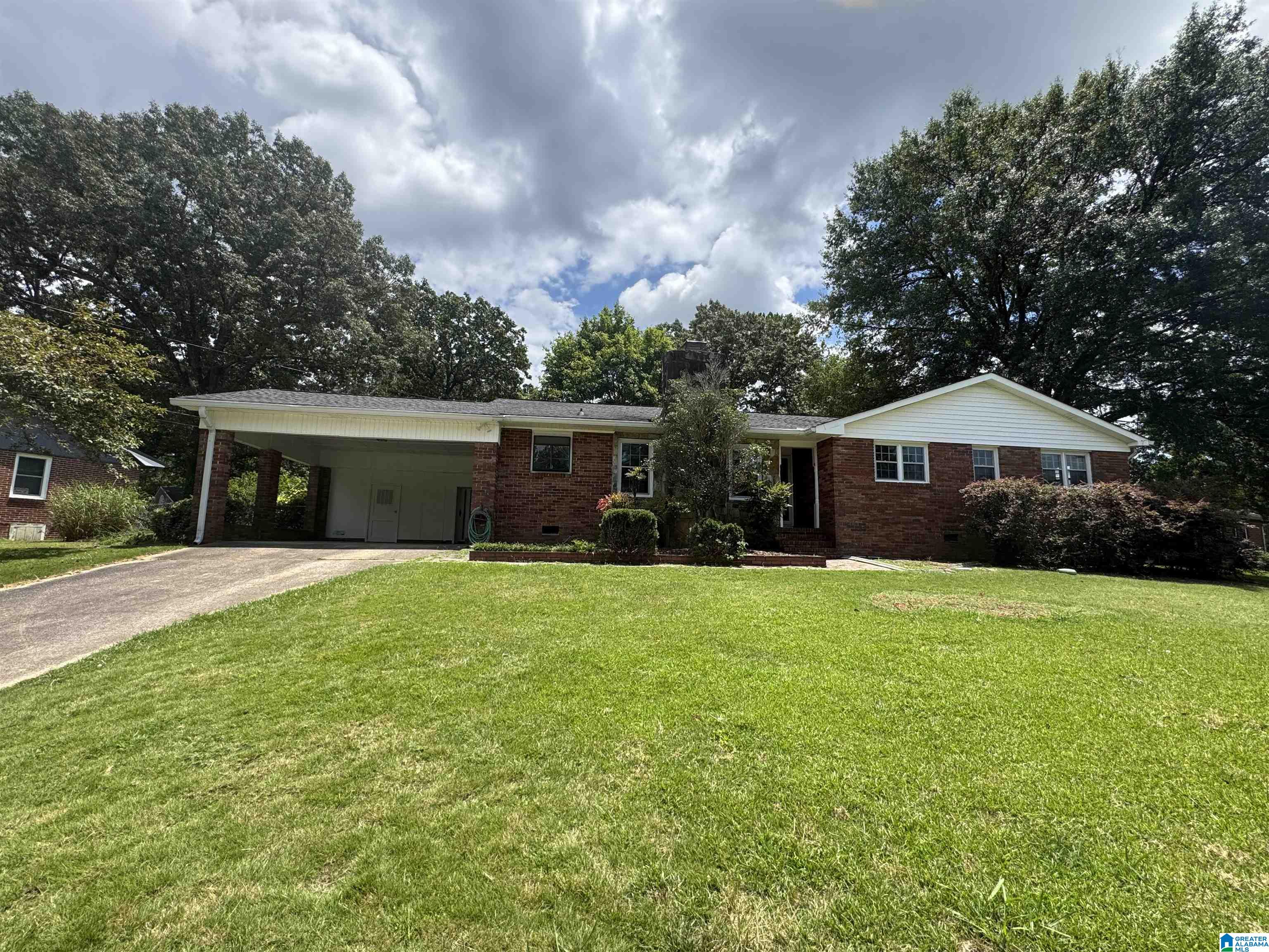 1401 Cloverdale Road Anniston, AL 36207 - Photo 2 of 44